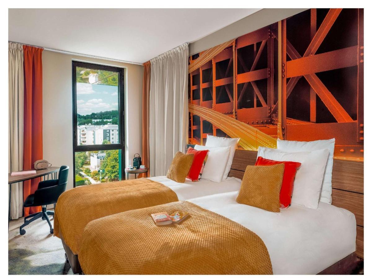 Novotel Paris Val De 4*