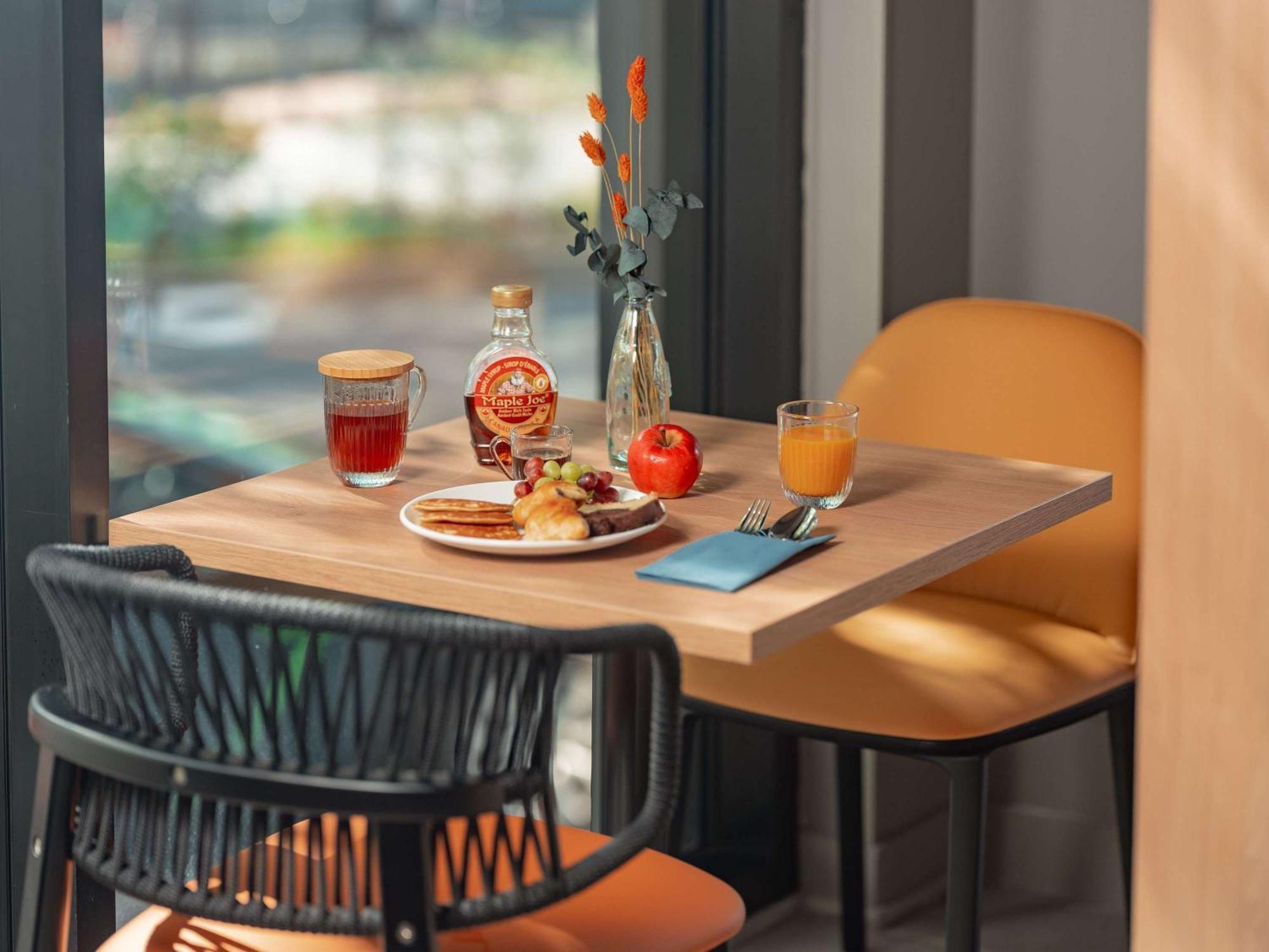 Novotel Paris Val De 4*